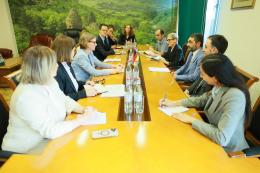 Շրջակա միջավայրի նախարար Հակոբ Սիմիդյանը ընդունել է միջազգային գործընկերներին