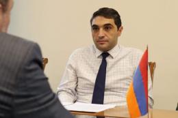 ՇՄ նախարար Հակոբ Սիմիդյանը և նախարարի տեղակալներ Արամ Մեյմարյանն ու Տիգրան Գաբրիելյանն ընդունել են Հայաստանի ազգային ագրարային համալսարանի ռեկտոր Վարդան Ուռուտյանին և համալսարանի Բնապահպանական կրթական ծրագրերի զարգացման խորհրդատու Էմիլ Գևորգյանին