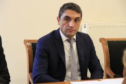 Министр окружающей среды принял делегацию, возглавляемую директором армянского представительства Международного фонда сельскохозяйственного развития (IFAD) Науфелем Телахигом
