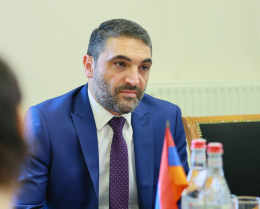 Министр окружающей среды Акоп Симидян встретился с Чрезвычайным и Полномочным послом Индии в Республике Армения Нилакши Саха Синха