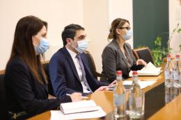 The Minister of Environment Hakob Simidyan had a separate conversation with UNDP Resident Representative Natia Natsvlishvili